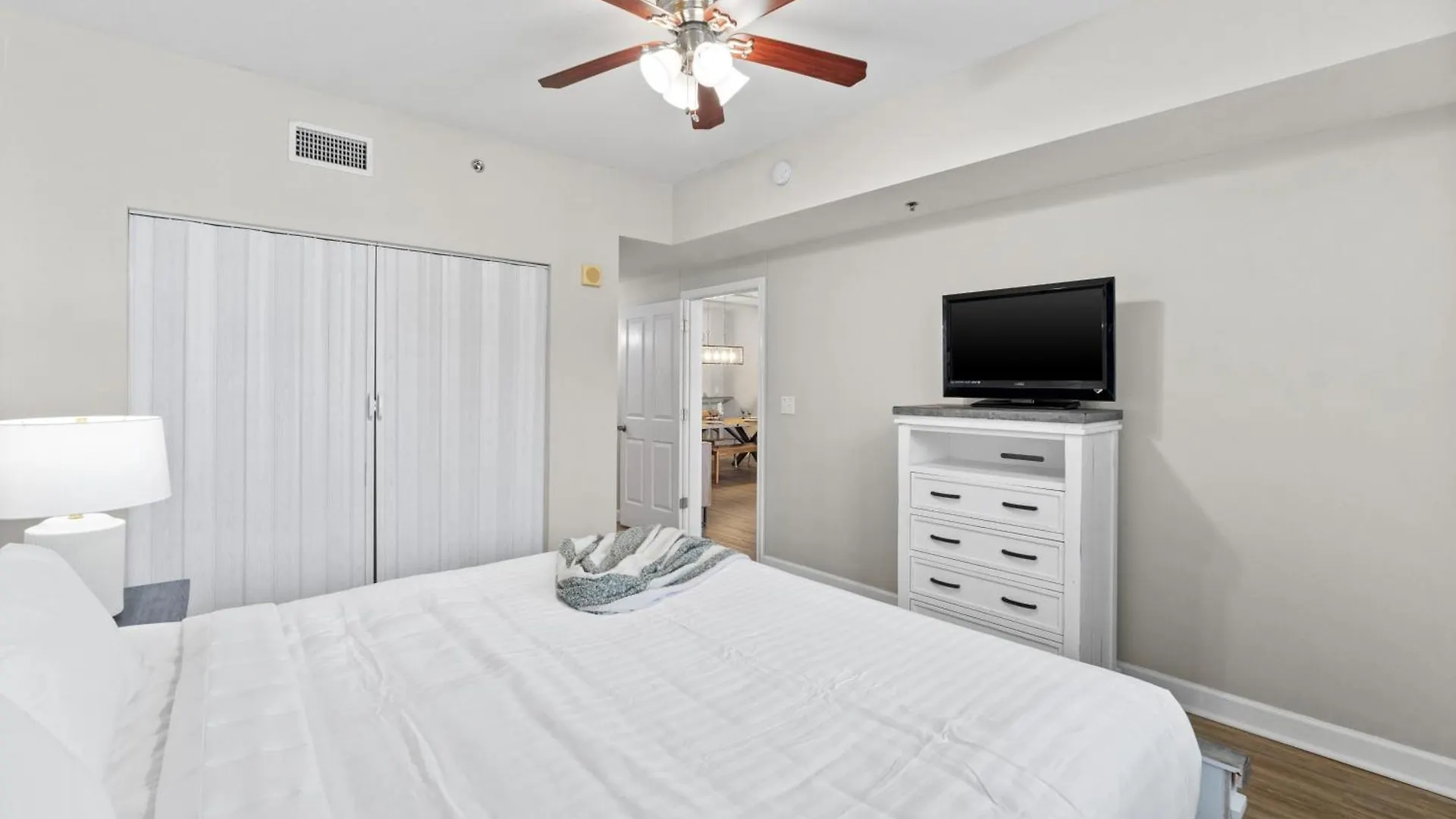 Shores Of Panama #1828 By Book That Condo Panama City Beach