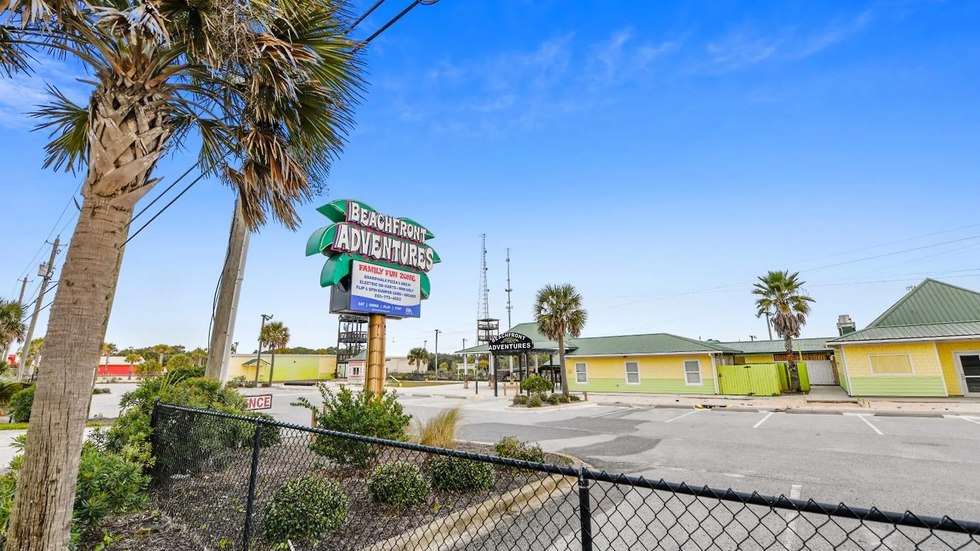 Holiday home Shores Of Panama #1828 By Book That Condo Panama City Beach